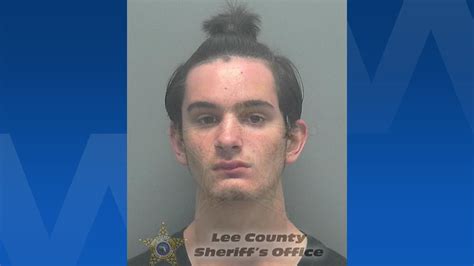 zachary latham stabbing reddit|Zachary Latham: Man Who Stabbed Neighbor Dead。